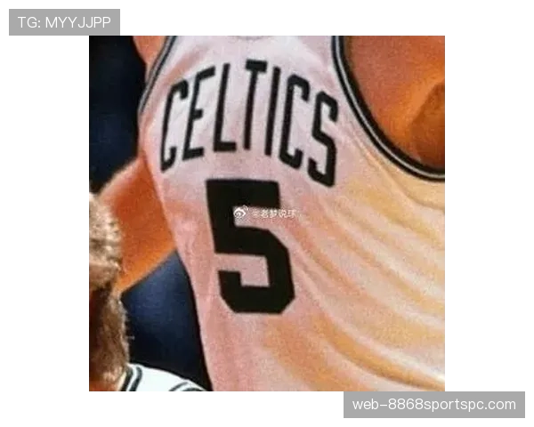 比尔·沃顿高位策应主导进攻，改变70年代中锋战术角色