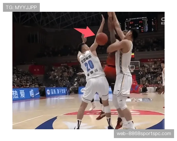 揭秘篮球裁判判罚流程，如何确保吹罚的准确与公正？